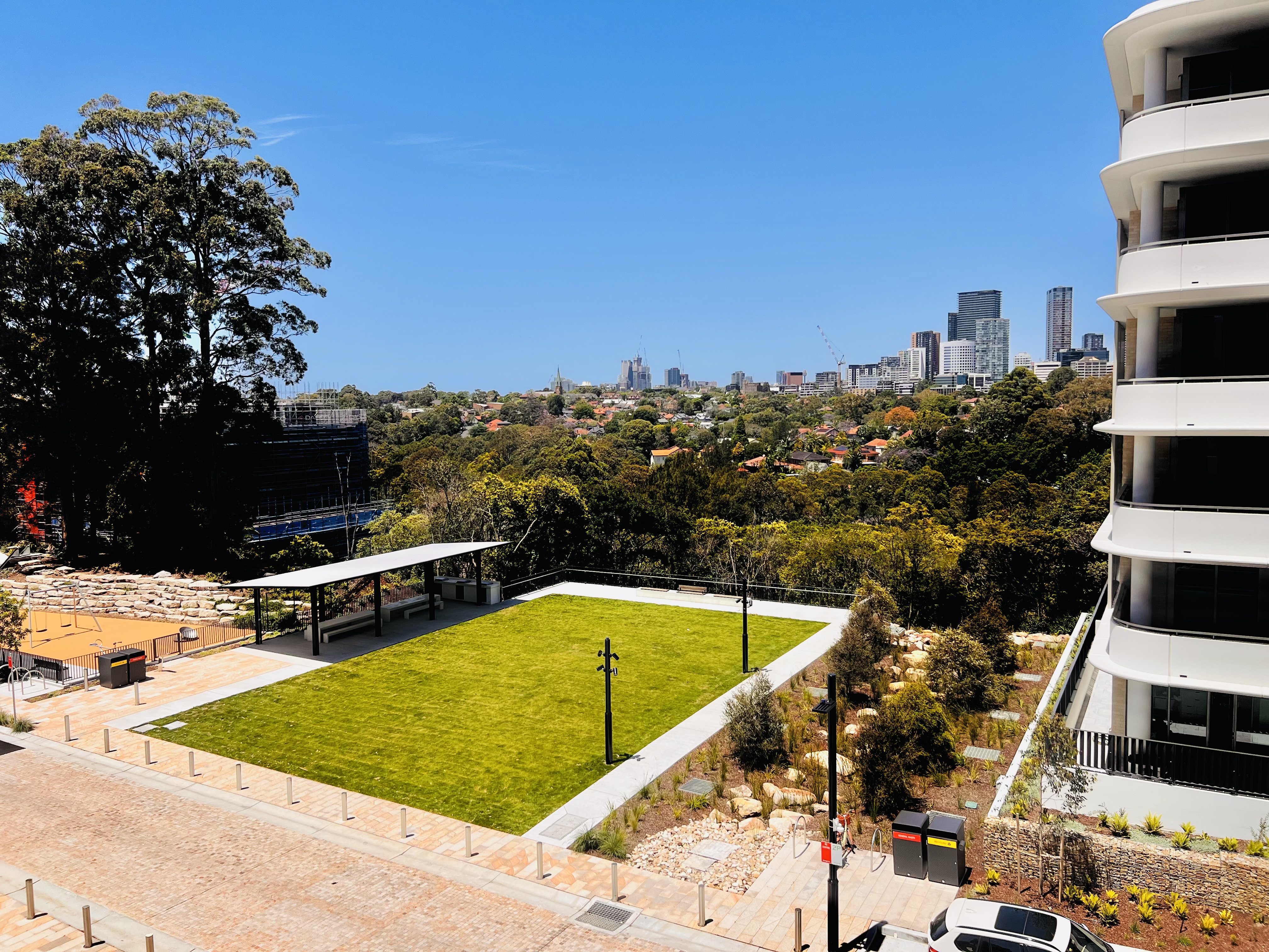 D409/7 Scott Street, Willoughby NSW 2068 rental photo 3